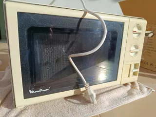 Microondas Moulinex FM1535 E 1050w