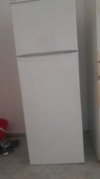 Lavadora LG 7kg y Nevera