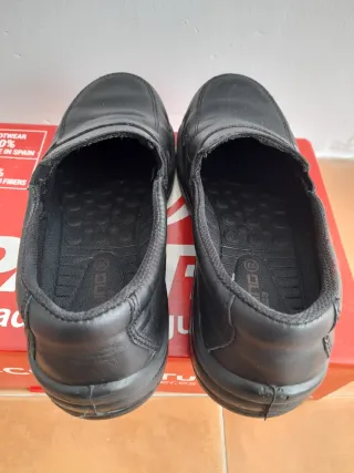 Zapatos de trabajo negros Unisex.