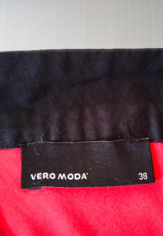 Falda chic Vero Moda para fiestas