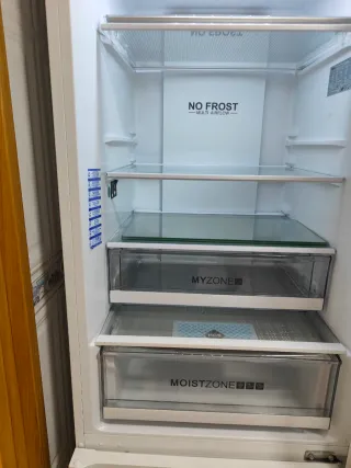 Nevera Haier No Frost ,para piezas y manitas