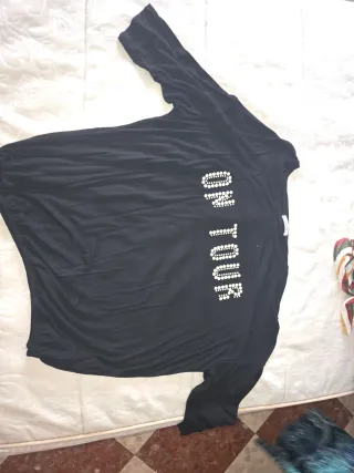 Blusas varias de rayas, flores....