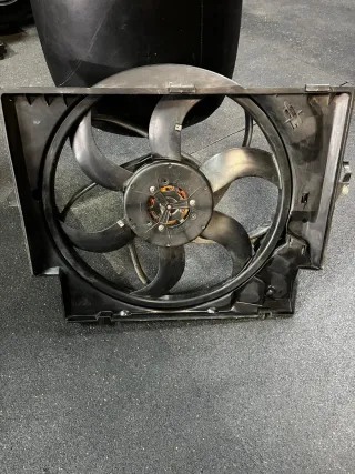 Electroventilador BMW E90 E91 E92 E93 E81 E88 E84