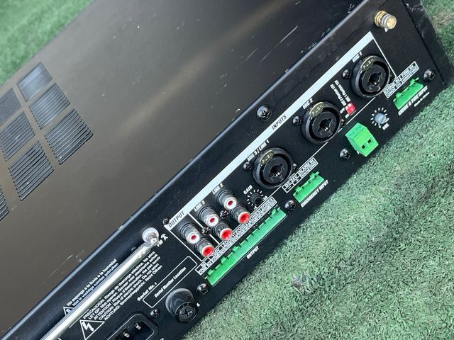 Amplificador Audio4x4 Zone 240BT Negro/Plata