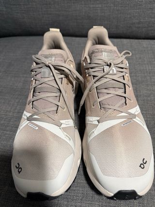 On Running Cloud 44 Beige/Blanco