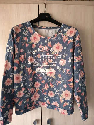 Suéter estampado flores