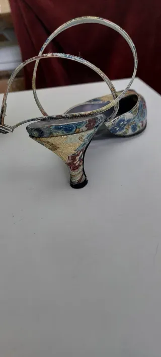 Zapatos de tacón destalonados T39