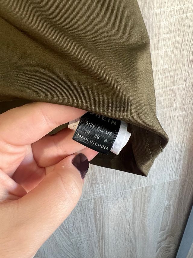 Conjunto mujer verde militar