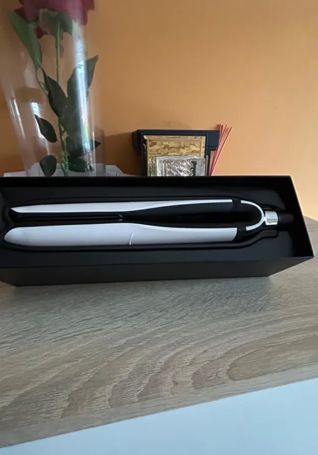 Piastra per capelli GHD Platinum+ Professional Smart Styler