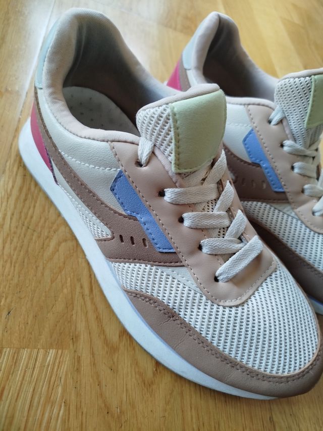 Zapatillas deportivas mujer beige y rosa
