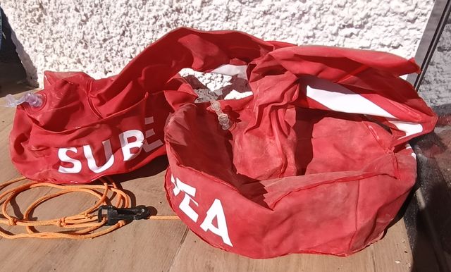 2 boyas de señalización SUB