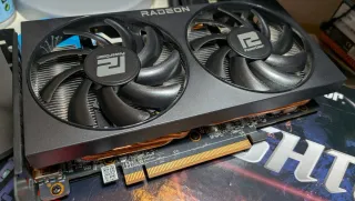 RX7600 8GB PowerColor. Garantía!