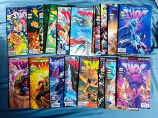 LOTE 19 CÓMICS MARVEL: INMORTAL THOR. PANINI.