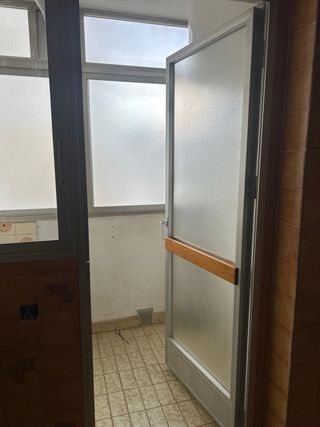 Ventanal y puerta de aluminio