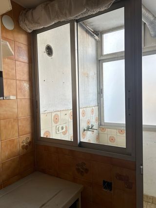 Ventanal y puerta de aluminio