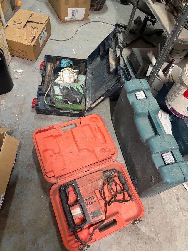 Martillo percutor Hitachi y Spit