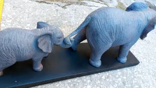 Mamma Elefante con Cucciolo Statuetta