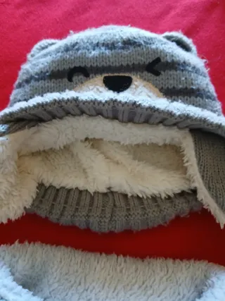 Set cappello e sciarpa orsetto grigio