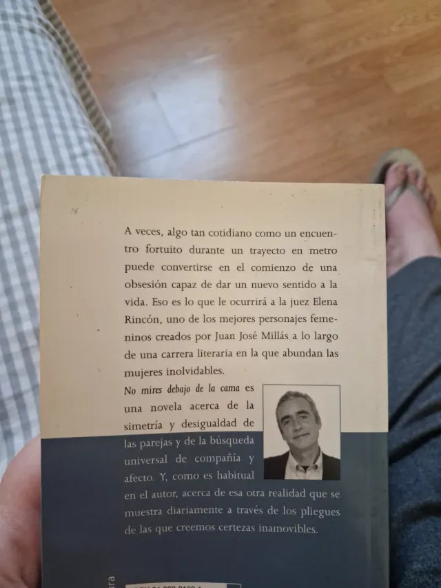 No mires debajo de la cama