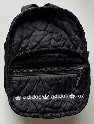 Mochila pequeña Adidas acolchada