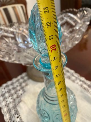 Botellita de cristal azul antigua