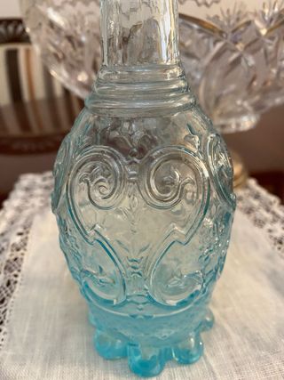 Botellita de cristal azul antigua