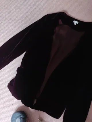 Americana terciopelo morada niña. Talla 11/12