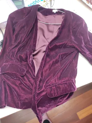 Americana terciopelo morada niña. Talla 11/12