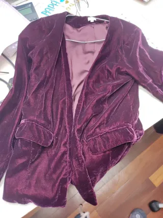 Americana terciopelo morada niña. Talla 11/12