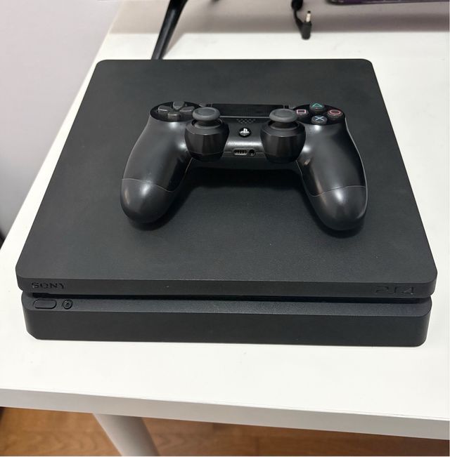 PS4 (PlayStation 4) 1TB Negra