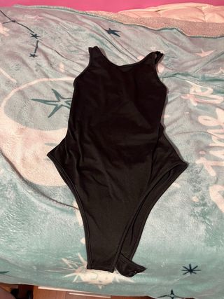 Body Negro Shein cruzado en la espalda