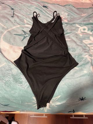 Body Negro Shein cruzado en la espalda