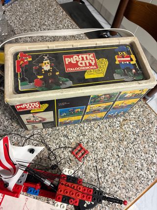 Plastic City 622 La Goletta no completa