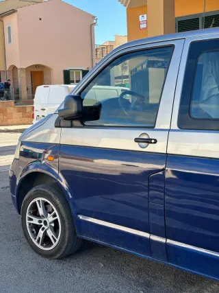 Volkswagen Transporter T5 2004