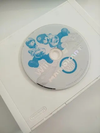 Nintendo Wii + Wii Fit + Cargador Mandos +   Mario