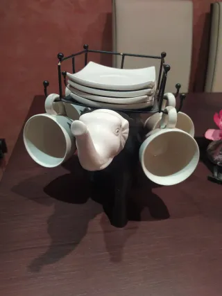 Set de Tazas y Platos con soporte de Elefante