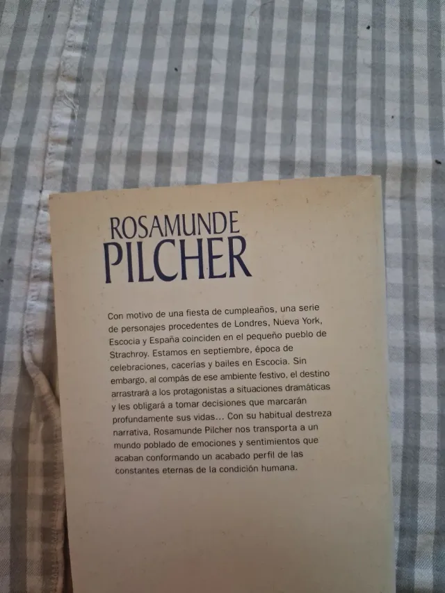 Septiembre. Traducción de Ana María de la Fuente.