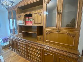 Mueble comedor madera clásico