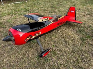 Avión RC Biplano The Beast