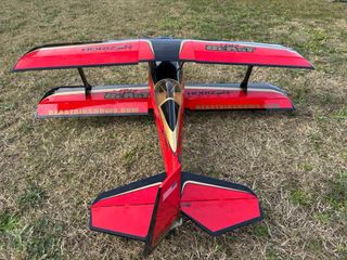 Avión RC Biplano The Beast
