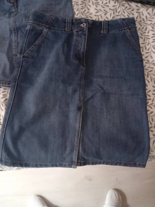 Dos faldas vaqueras azules