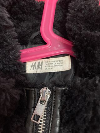 Chaqueta borreguito H&M negra