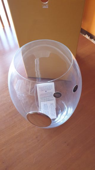 Vaso in cristallo con placca in argento