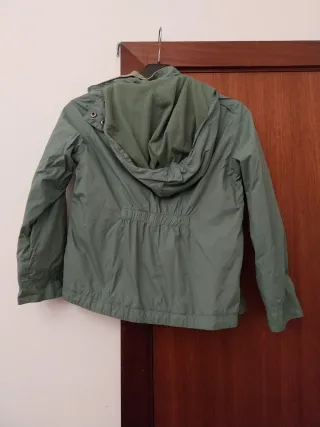Casaco corta vento verde