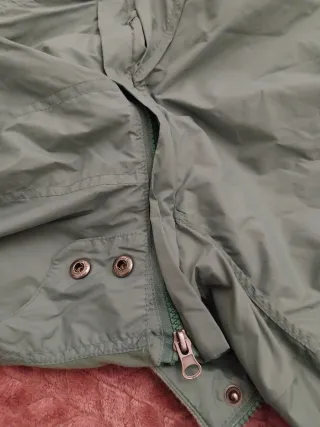 Casaco corta vento verde