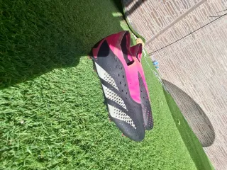 Botas de fútbol Adidas Talla 41