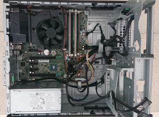 HP Z240 Workstation SFF Ordenador Compacto