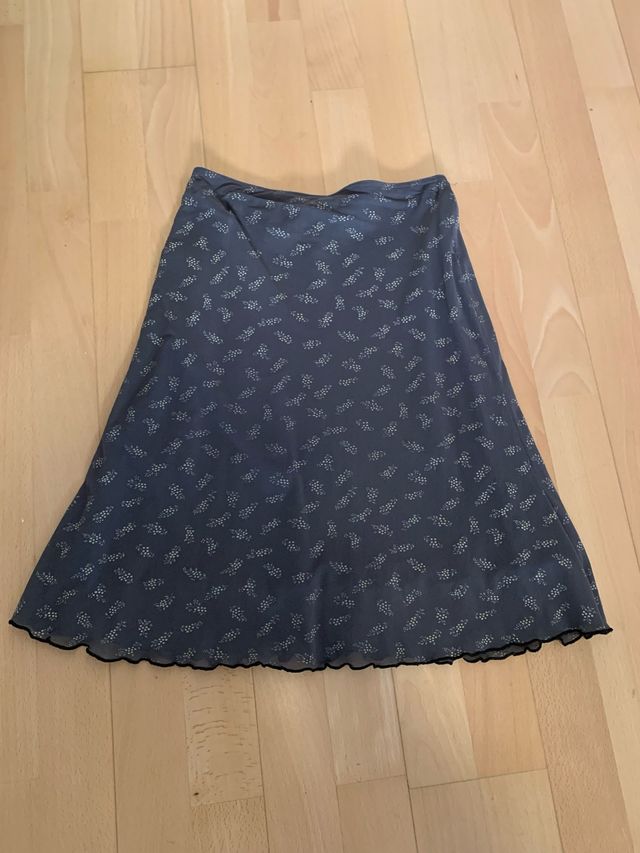 Falda gasa forrada flores