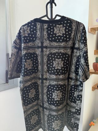 Camiseta Karl Kani Bandana Negra