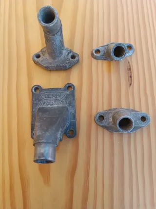 Toma de admisión moto antigua